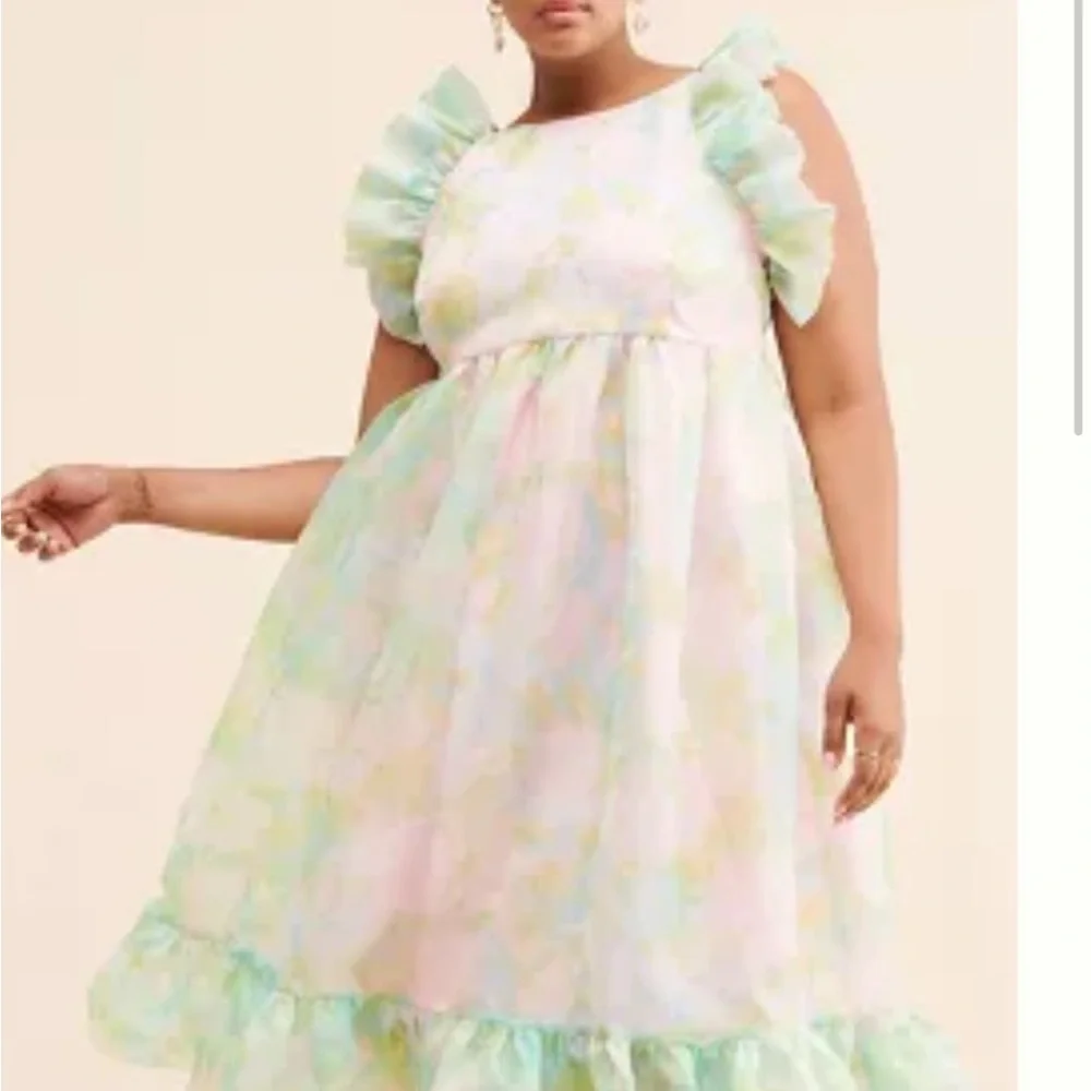 Pastel Ruffle women's Dress - Picture 1 of 3